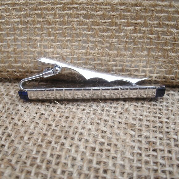 Vintage Anson Silver & Blue Acrylic Tie Bar - Picture 4 of 10